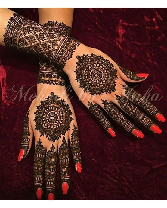 Chic Weave And Floral Covering Simple Full Hand Mehndi Design